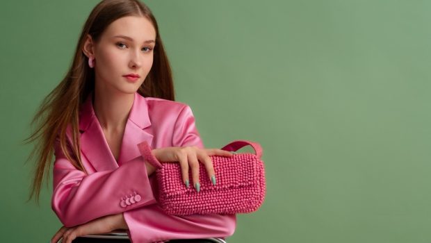 Fashionable,Beautiful,Confident,Woman,Wearing,Trendy,Pink,Satin,Suit,Blazer,